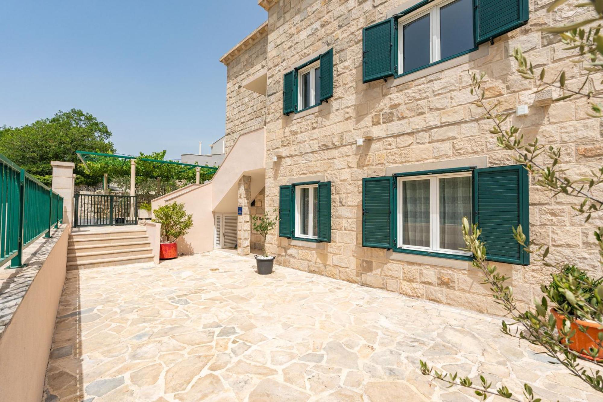 Villa Petmat - With Private Pool And 6 Bedrooms دوبروفينك المظهر الخارجي الصورة
